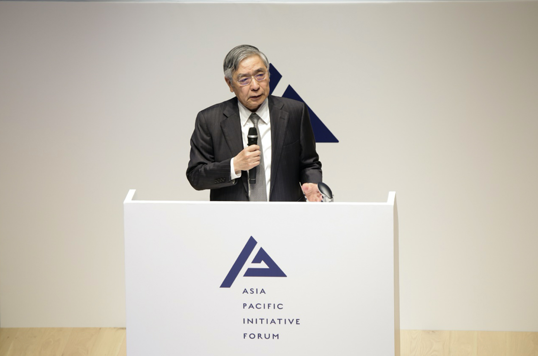 DAY 3 Special Remarks ① KURODA Haruhiko, Governor, Bank of Japan