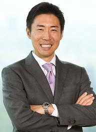 塩崎 彰久